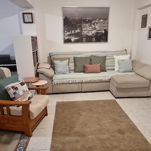 https://piso-en-los-llanos-leo-jes.in-canary-islands.com